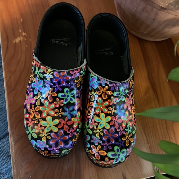 Dansko size 37 shoes - Picture 2 of 12